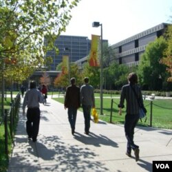 University of Illinois at Chichago, salah satu kampus lain di Amerika yang mengadakan fast-a-thon.