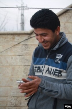Bilal Ahmed provided internet for his neighborhood for nearly two years under IS, despite threats and beatings for the slightest infractions of their draconian laws on Jan. 21, 2017 in Mosul, Iraq. (H.Murdock/VOA)