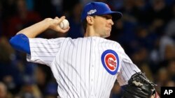 Chicago Cubs starting pitcher Kyle Hendricks (28) throws the ball during the first inning of Game 6 of the Major League Baseball championship series against the Los Angeles Dodgers, at Wrigley Field Stadium, Chicago, Illinois, Oct. 22, 2016.