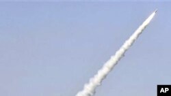1일 이란이 쏘아올린 중거리 지대공 미사일