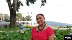 Claudia Cerdeño asegura que en su país sí hay oportunidades y no vale la pena arriesgarse a morir tratando de emigrar.