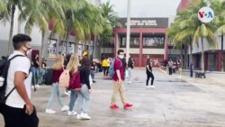 Regreso de alumnos a las escuelas en Miami en medio de debate