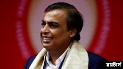 Mukesh Ambani, PDG de Reliance Industries, à l'Université Pandit Deendayal Petroleum à Gandhinagar, en Inde, le 23 septembre 2017.