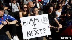 Students who walked out of their Montgomery County, Maryland, schools protest against gun violence in front of the White House in Washington, Feb. 21, 2018. 