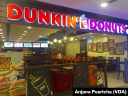Fast food joints like McDonalds and Pizza Hut are a popular stop for Indians and is ramping up its presence in the country.