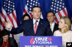 Republican presidential candidate Ted Cruz, accompanied by his wife, Heidi, officially suspends his White House bid in Indianapolis, after suffering defeat in the Indiana GOP primary, May 3, 2016.