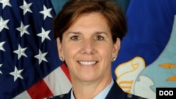 美军太平洋空军司令洛里·罗宾逊上将（美国空军图片）
