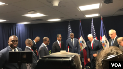 Rankont Prezidan Jovenel Moise avèk yon gwo delegasyon ofisyèl ameriken nan Miami. Pami yo Vis Prezidan Etazini an, Mike Pence, Sekretè Deta Rex Tillerson ak Sekretè Sekirite Teritoryal Ameriken an, John Kelly. 15 jen 2017.