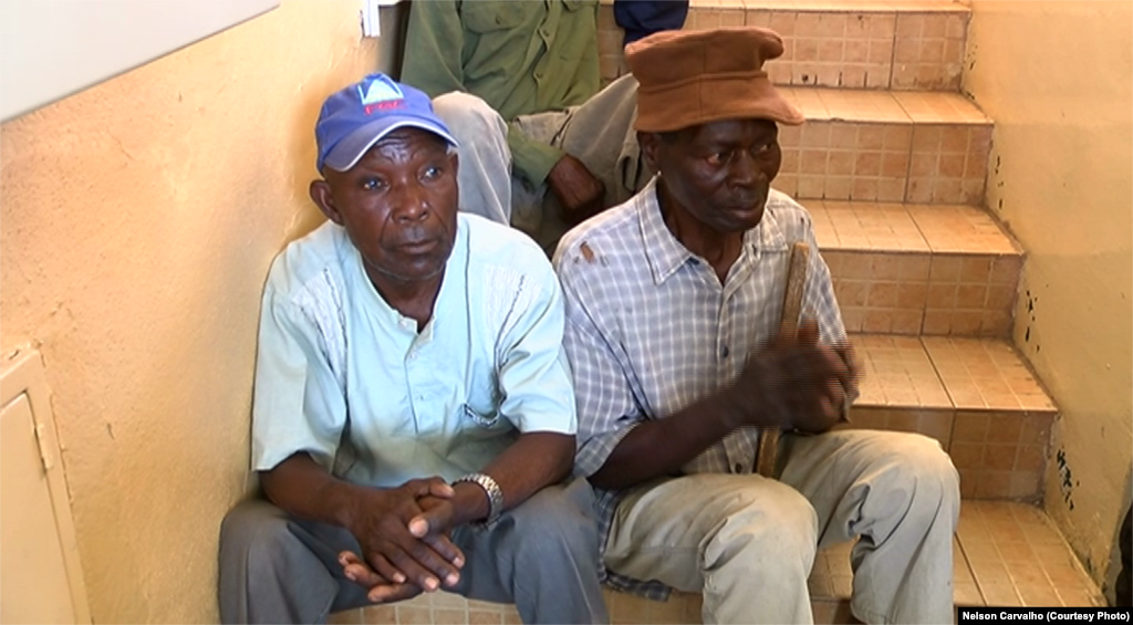 Trabalhadores da extinta empresa avícola em Nampula manifestaram-se, exigindo indemnizações. Moçambique, Nov 14, 2016