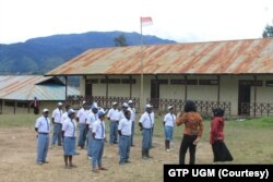 Program ini adalah bukti kecintaan anak muda Indonesia terhadap Papua.(Foto: GTP UGM)