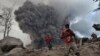 انڈونیشیا: آتش فشاں پہاڑ لاوا اگلنے لگا، 14 افراد ہلاک
