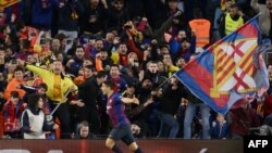 Luis Suarez célèbre son but lors du match entre le FC Barcelone et le Real Madrid CF, Espagne, le 28 octobre 2018.