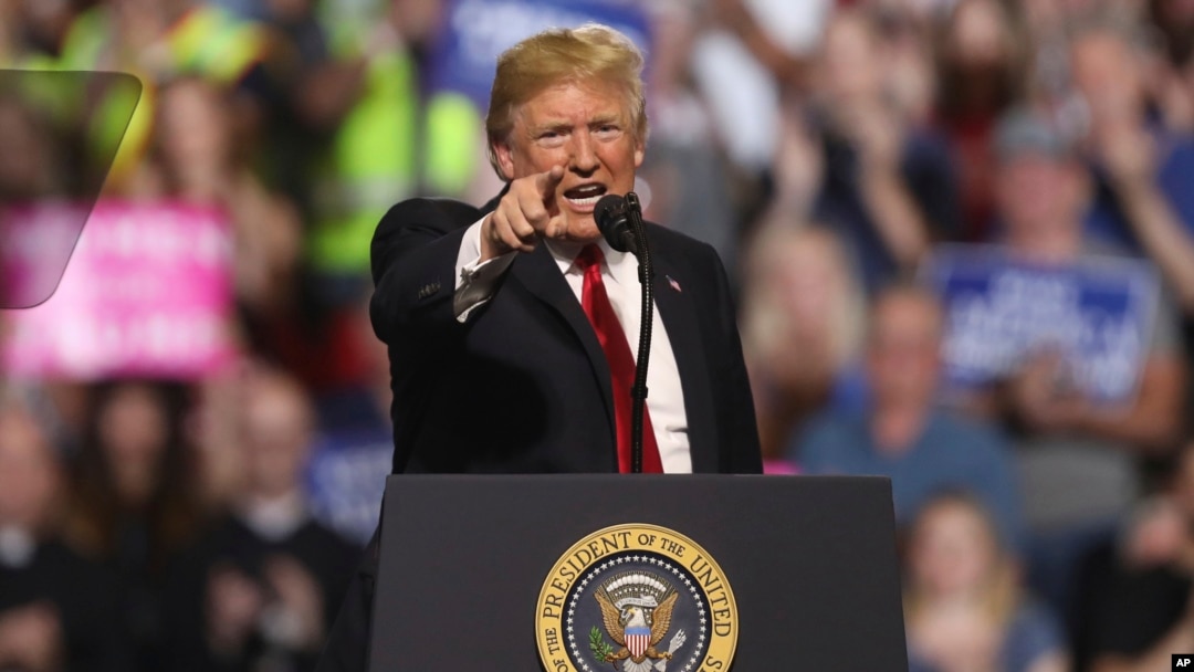 Predsednik Donald Tramp govori na skupu u Montani