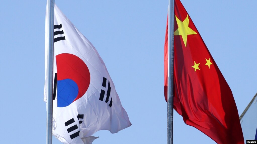 韩国与中国国旗（2019年1月25日）(photo:VOA)