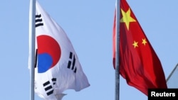 韩国与中国国旗（2019年1月25日）
