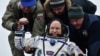 Phi hành gia NASA trở về trái đất sau 1 năm trên không gian