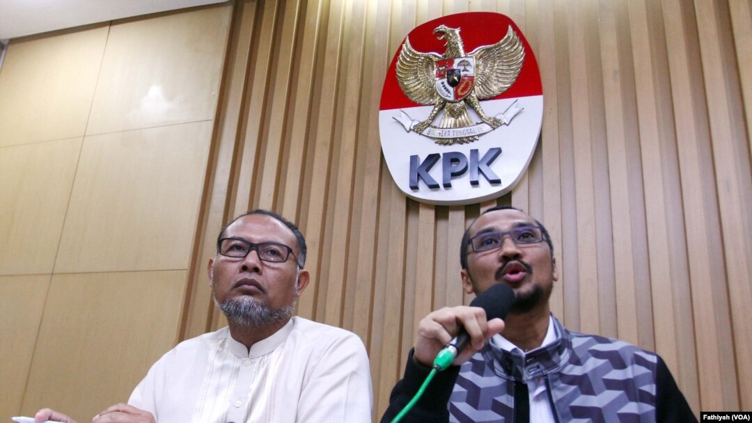 KPK saat menetapkan calon kapolri sebagai tersangka di kantornya (13/1).