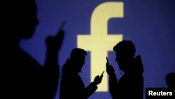 Facebook ya ha aplicado normas similares en Estados Unidos, Gran Bretaña y Brasil, con la intención de combatir la desinformación basadas en motivaciones políticas.