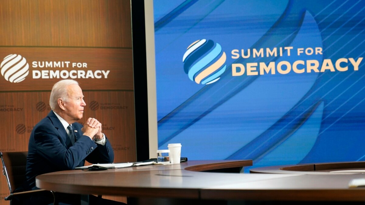 Biden Acknowledges US Democratic Vulnerabilities at Summit Opening - Vimarsana News
