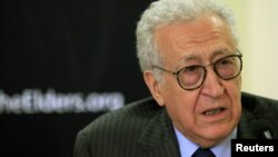 Diplomat Aljazair Lakhdar Brahimi mengakui misinya di Suriah adalah hal yang sangat sulit (foto: dok). 