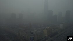 1月13日的北京，雾霾浓重，高楼看不清