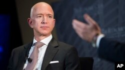Osnivač i izvršni direktor Amazona Džef Bezos (Foto: AP)
