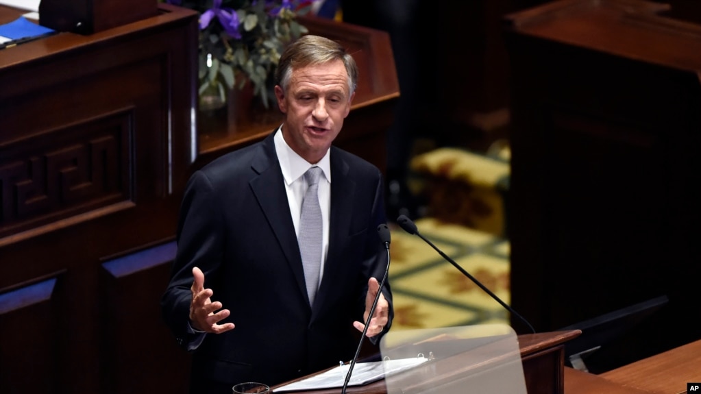 Gobernador de Tennessee, Bill Haslam, durante su discurso sobre el Estado del Estado en el pleno de la Asamblea General de Tennessee. Enero, 29 de 2018.