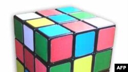 Permainan kubus teka-teki Rubik asal Hongaria yang banyak dipalsukan oleh China (foto: dok). 