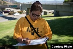 Yadira Martinez,18, signed up as a voter in Glendale, California, at the start of the Million Voters Project, an effort by community organizations to register young and minority voters, July 19, 2016. (Credit: Ronen Tivony)