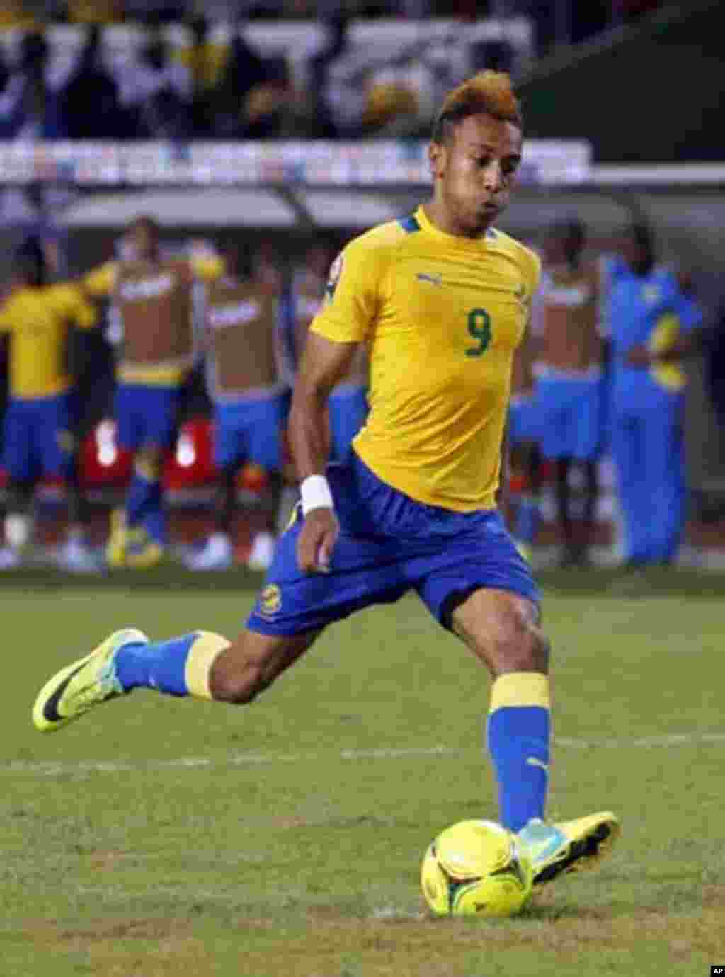 Gabon's Pierre Aubameyang takes his penalty-kick in the penalty shootout during their African Cup of Nations quarter-final soccer match against Mali at the Stade De L'Amitie Stadium in Gabon's capital Libreville, February 5, 2012.