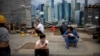 Singapore buộc tội 2 công nhân Trung Quốc nhận hối lộ “1 đô la”