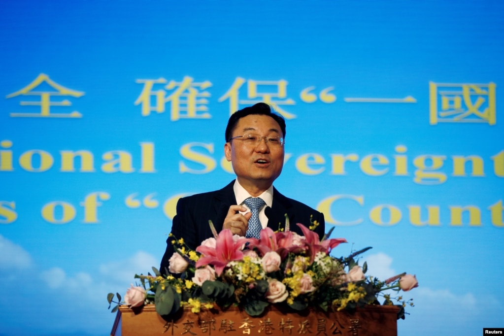 2020年5月25日，时任中国外交部驻香港特区公署特派员谢锋在香港就港版国安法发表讲话(photo:VOA)