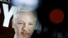 Ecuador confirma que cortó internet a Assange