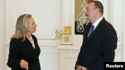 Хиллари Клинтон и Ильхам Алиев
