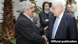 El Secretario de la OEA, José Miguel Insulza, presidió el homenaje a los defensores de DD.HH. de Uruguay y toda América. [Foto: OEA]