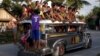 รถสองแถวฟิลิปปินส์ “Jeepney” ผละงานประท้วงนโยบายปฏิรูปเพื่อความทันสมัย