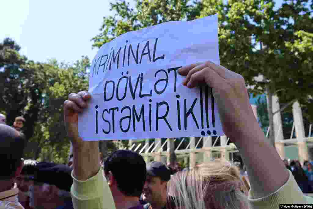Bakıda “Öldürmə ədaləti, dayandır cinayəti!” şüarı ilə etiraz aksiyası keçirilib