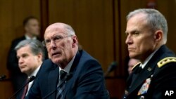 El director de Inteligencia Nacional, Daniel Coats, testifica ante el Comité de Inteligencia del Senado, Washington, 29 de enero de 2019. 