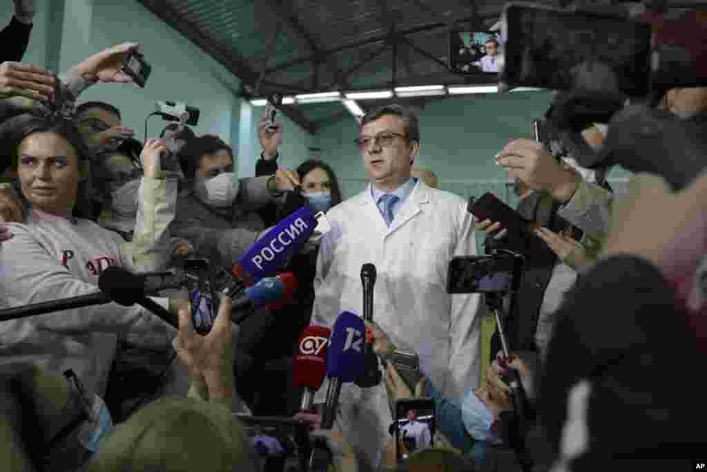 Alexander Murakhovsky, chief doctor of the Omsk Ambulance Hospital No. 1 intensive care unit where opposition leader Alexei Navalny was hospitalized, speaks to the media in Omsk, Russia.