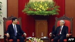 Phó Chủ tịch TQ, Tập Cận Bình, và Tổng Bí Thư Nguyễn Phú Trọng tại Hà Nội ngày 21/12/2011