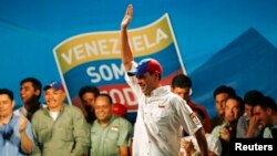 Venezuela's opposition leader and presidential candidate Henrique Capriles at campaign rally in Caracas, April 1, 2013