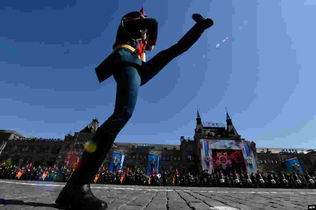 Russian servicemen take part in the Victory Day military parade at Red Square in Moscow. Russia marks the 71st anniversary of the Soviet Union&#39;s victory over Nazi Germany in World War II.