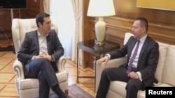 Alexis Tsipras, Janis Sturnaras (Reuters)
