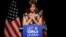 Bà Michelle Obama trong chuyến thăm trường học ở Anh năm 2015. 