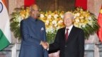 Tổng thống Ấn Đội Ram Nath Kovind (trái) gặp Chủ tịch Việt Nam Nguyễn Phú Trọng ở Hà Nội, 20/11/2018