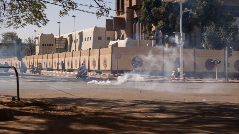 Mutinerie dans plusieurs casernes au Burkina Faso