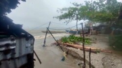 Pemandangan pasca badai tropis Consons di Dimasalang, Mastabe, Filipina 7 September 2021. (Rupert Bulalaque Capellan/via REUTERS)