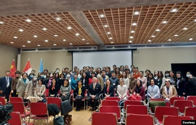 2020年11月25日，参加联合国驻华性别主题组在京举办纪念第21个“消除对妇女的暴力行为国际日”研讨会的代表。
