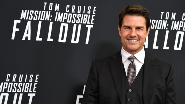 Tom Cruise Breaking Foot<br/>
