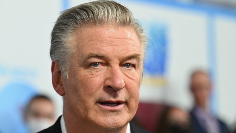 Pembuat Film Salahkan Pemasok Amunisi dalam Kasus Penembakan Alec Baldwin